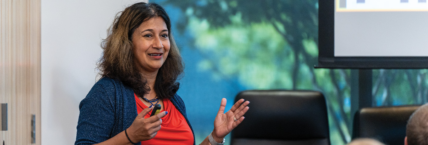 Dr. Shyanika Rose speaks to a room