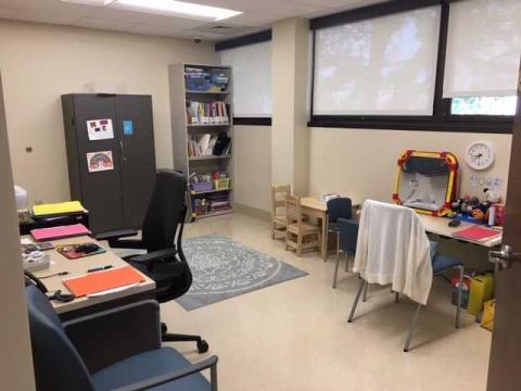 An exam room in the UK Speech Language Pathology Clinic.