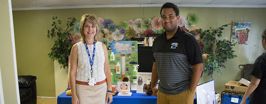 Melissa Hounshell, Markey’s community outreach director, and Morgan Turner, HDI’s health education specialist, presented at Cypress Community Services in Lexington in September 2018.